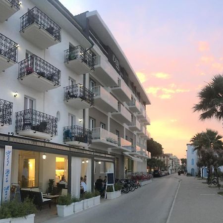 Hotel Baia Marina Cupra Marittima Kültér fotó