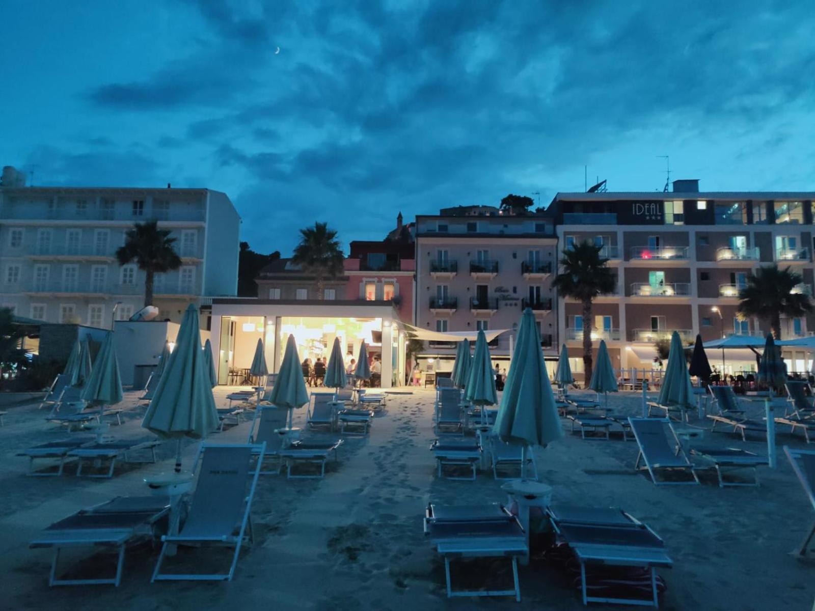 Hotel Baia Marina Cupra Marittima Kültér fotó