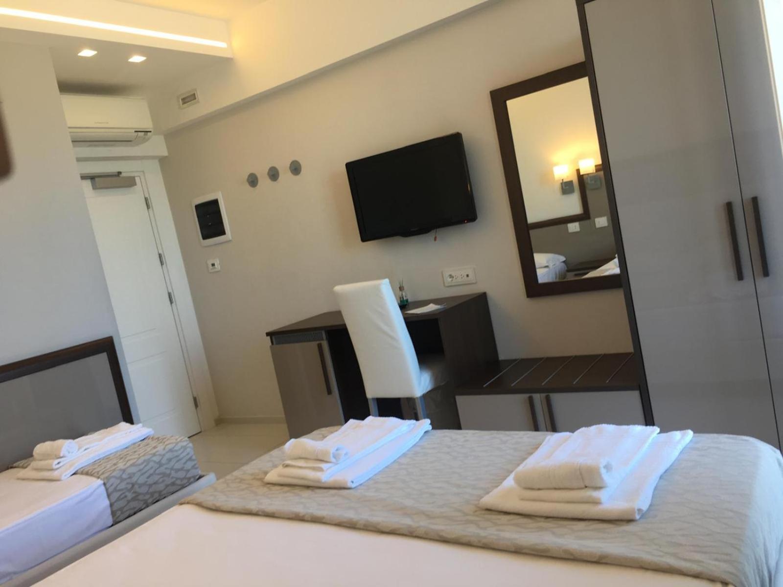 Hotel Baia Marina Cupra Marittima Kültér fotó