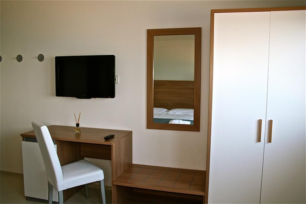 Hotel Baia Marina Cupra Marittima Szoba fotó