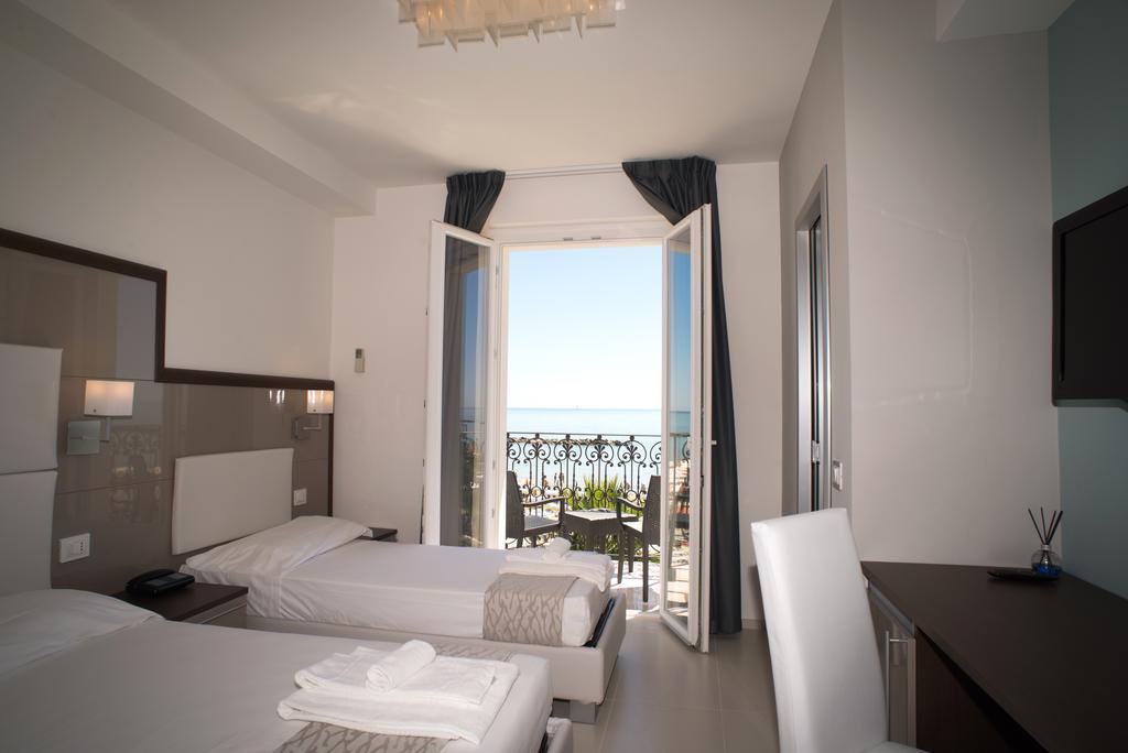 Hotel Baia Marina Cupra Marittima Kültér fotó